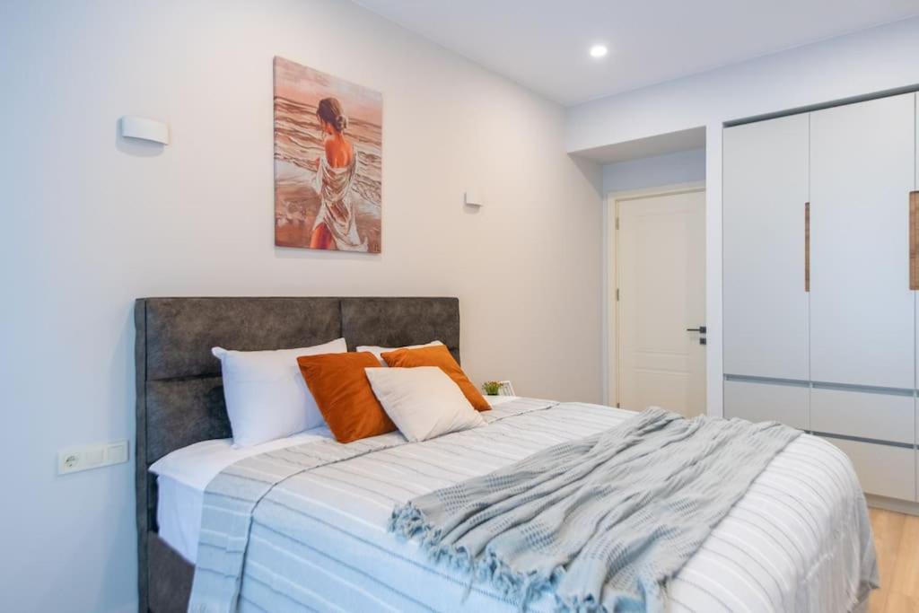 Gg -2br With Fantastic View To